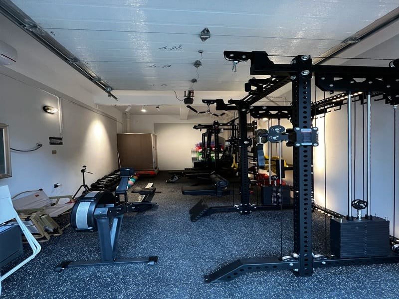 microscopic view of liquid soaking into rubber mats